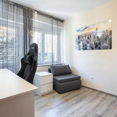 公寓 Apartment May *